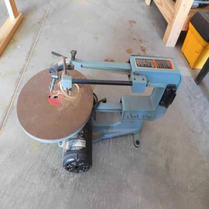 2016-0612 - Jig Saw - Dale Schinman - Sold on Garage Sale